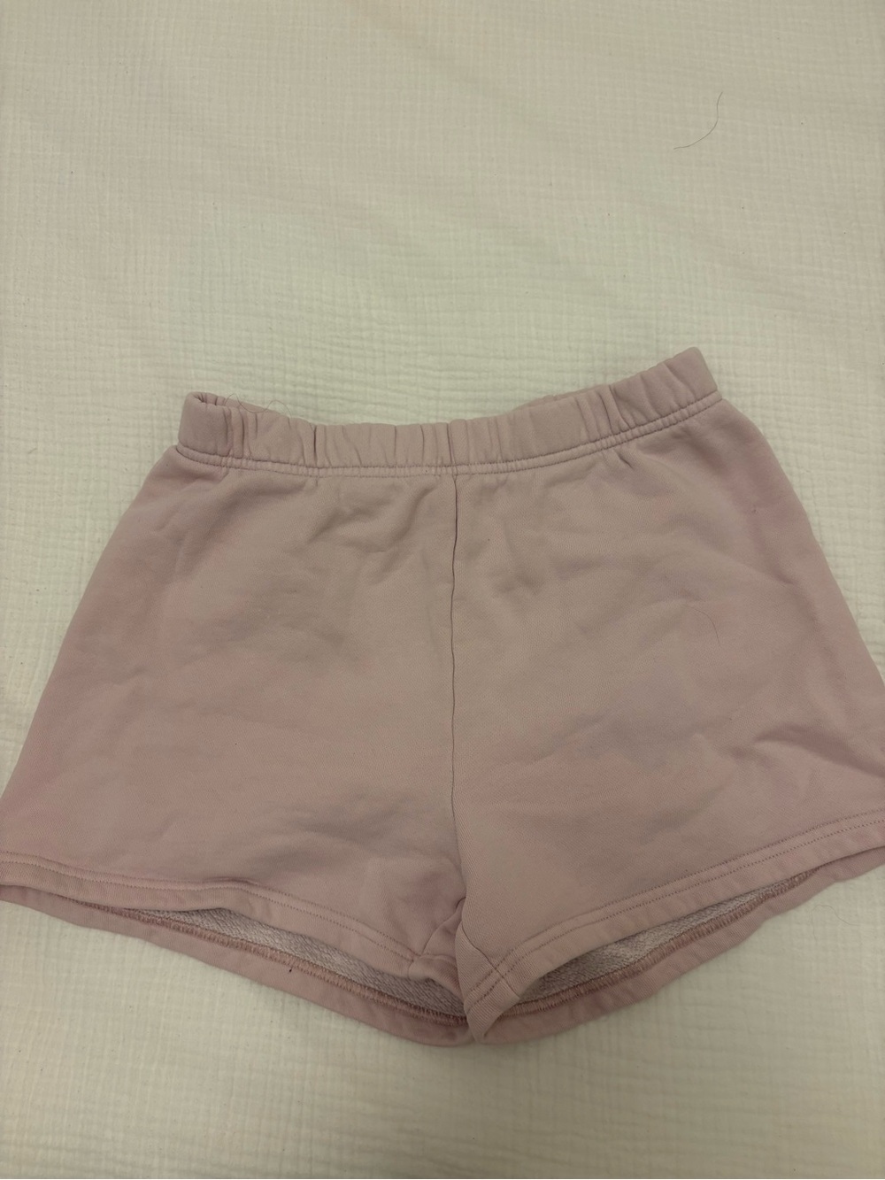Aritzia Women's Light Pink Elastic Waist Athletic Shorts